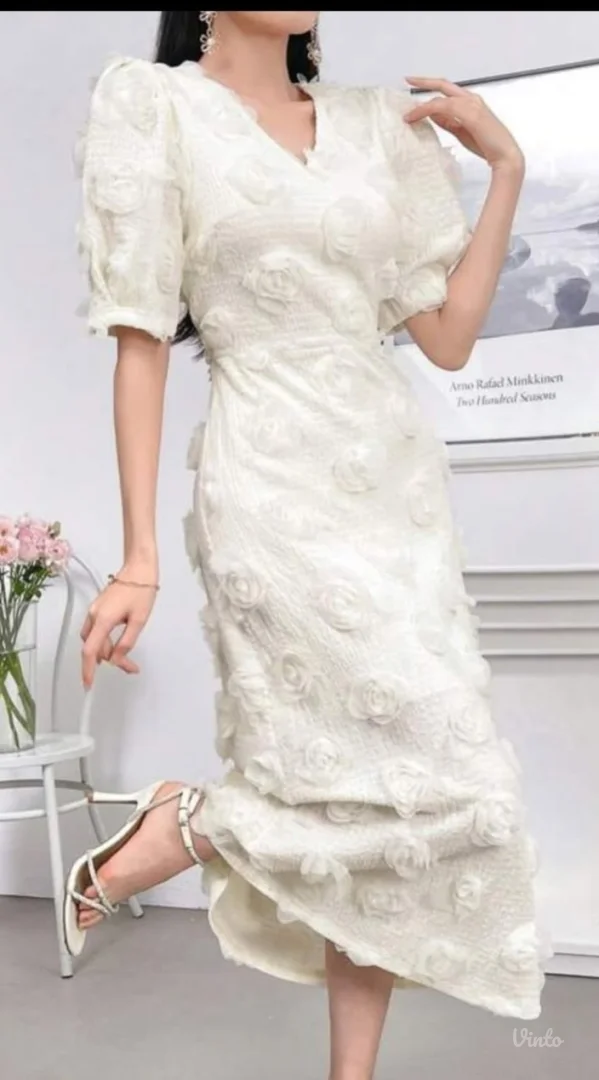 Nova Shein haljina sa 3d cvetovima