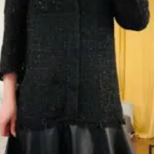 Zara bukle laminirana haljina