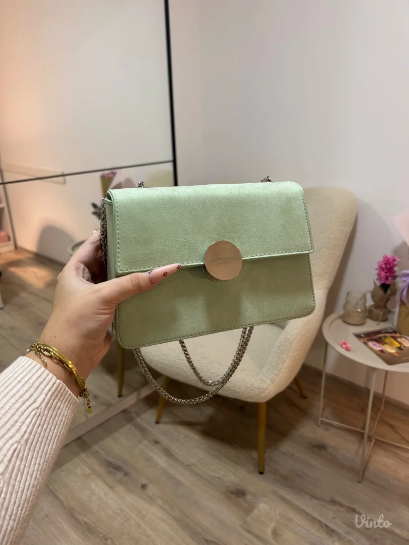 pastelno zelena torbica