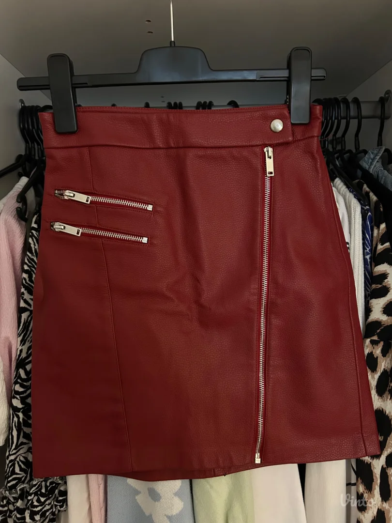 Bershka nova kozna sukna