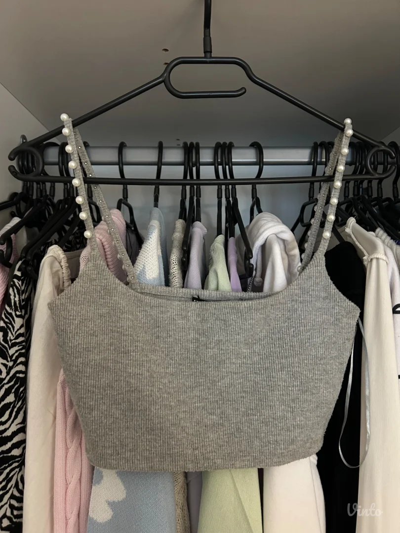 zara crop top sa biserima