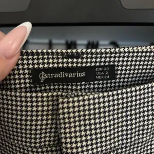 stradivarius pantalone xs