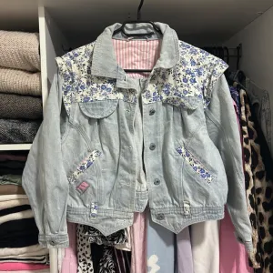 unikatna teksas jakna