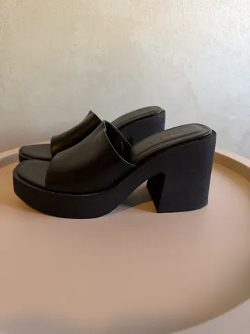Bershka sandale