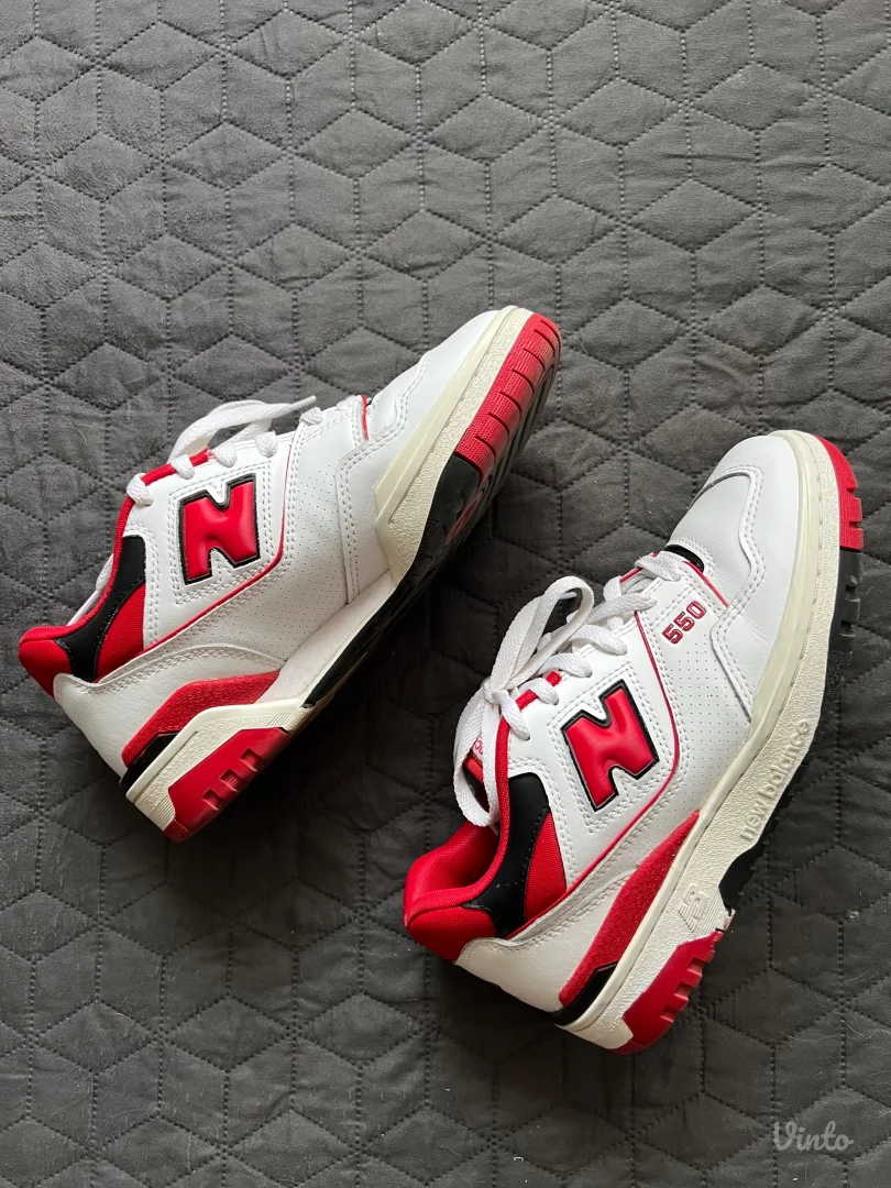 New Balance 550