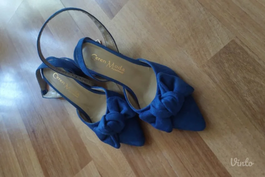 Kraljevsko plave sandale