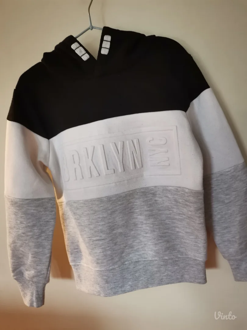 BRKLYN NYC odličan duks 5 g.