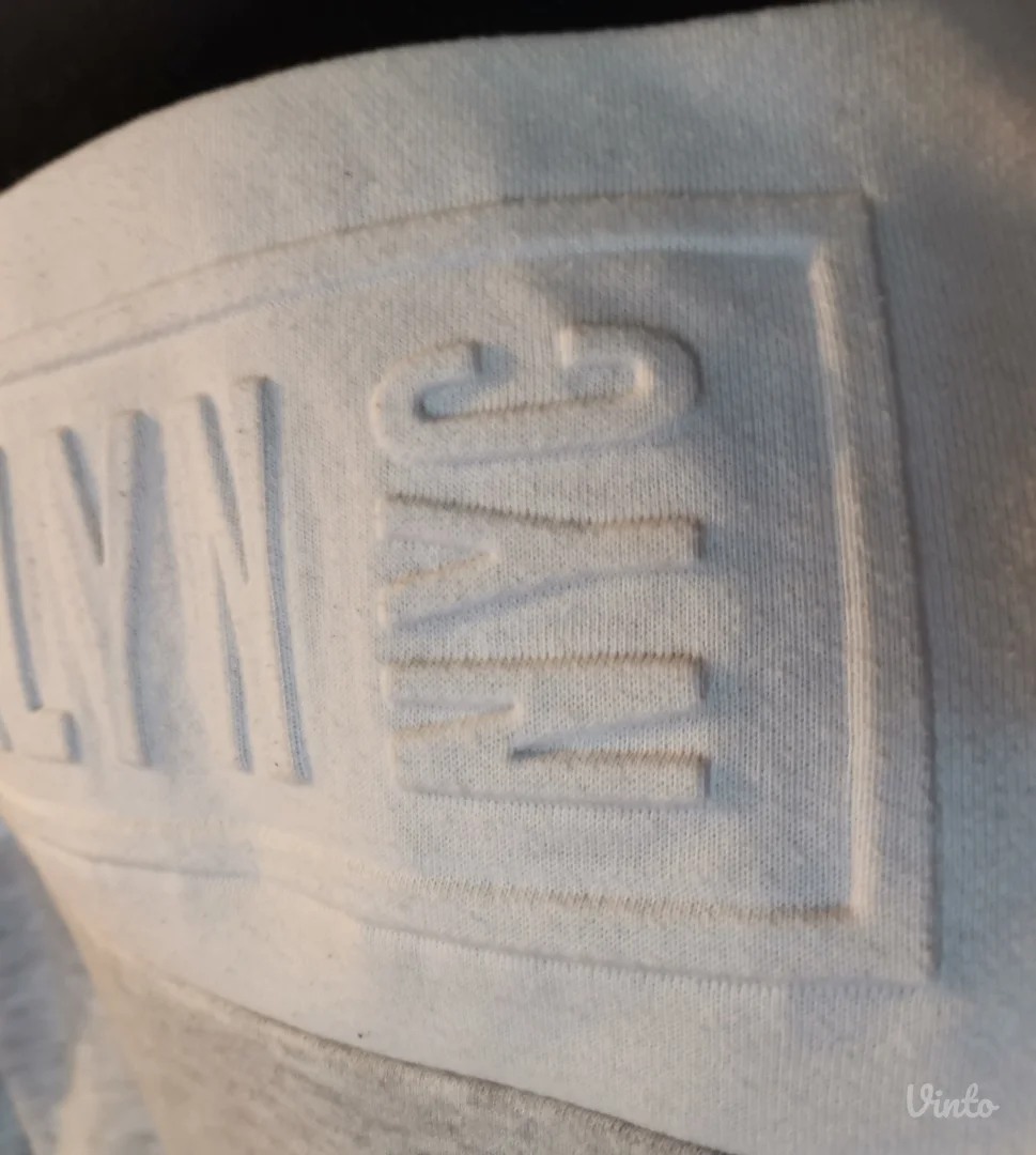 BRKLYN NYC odličan duks 5 g.