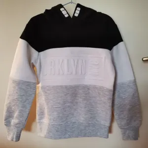 BRKLYN NYC odličan duks 5 g.