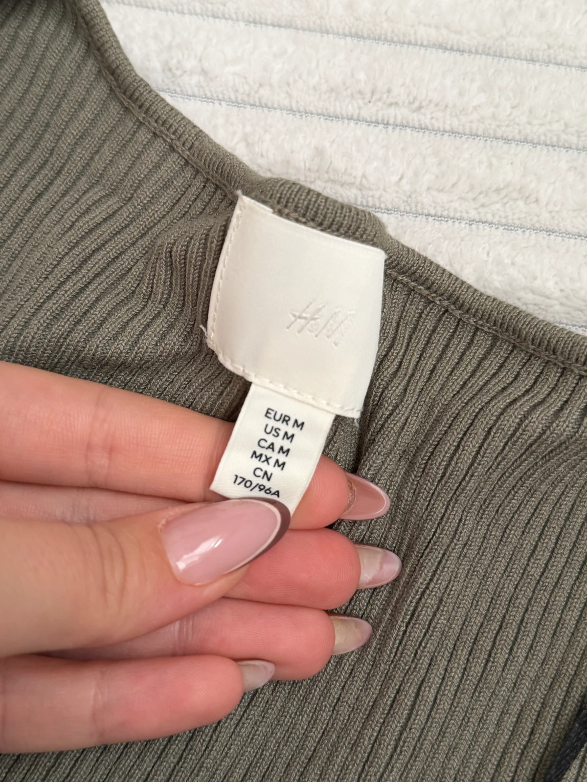 H&M bluza