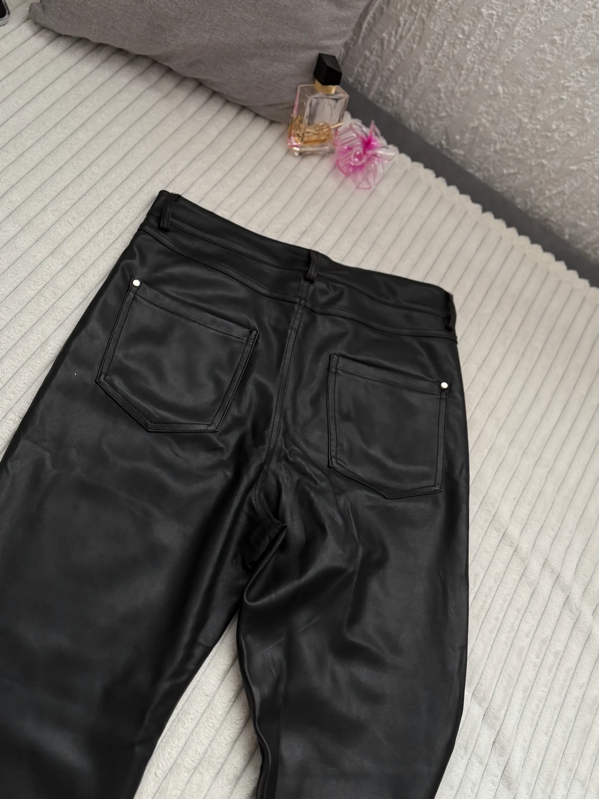kožne pantalonice