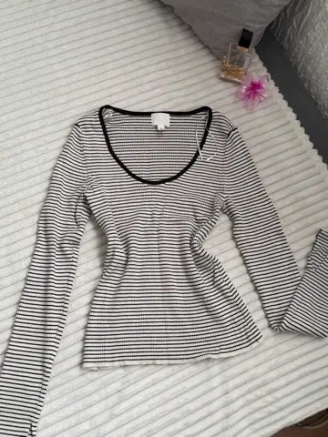 H&M bluza