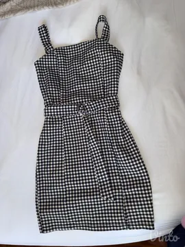 Haljina mini karirana, skoro nova