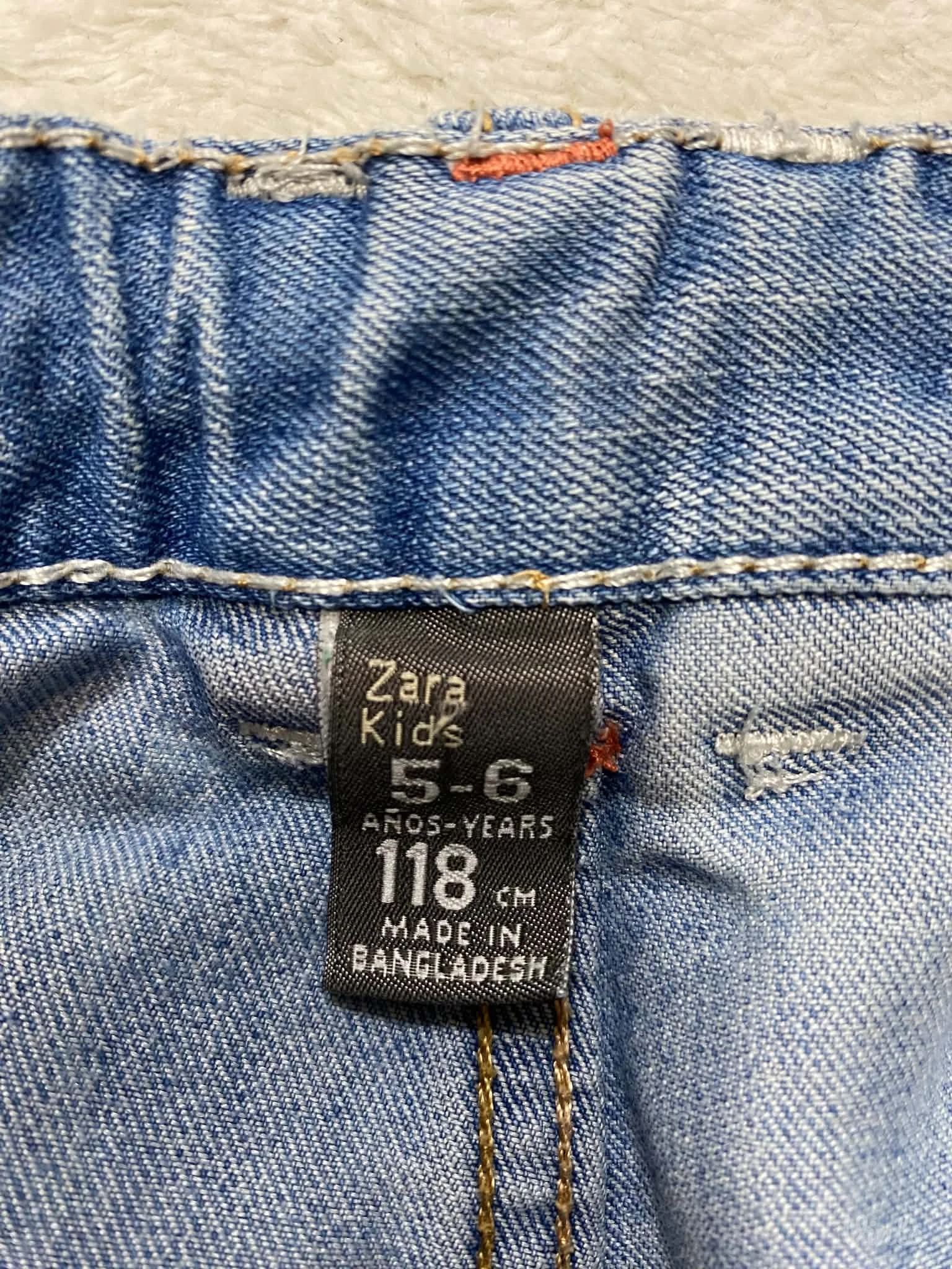 Zara kids 118cm. Dečije farmer kratke pantalone