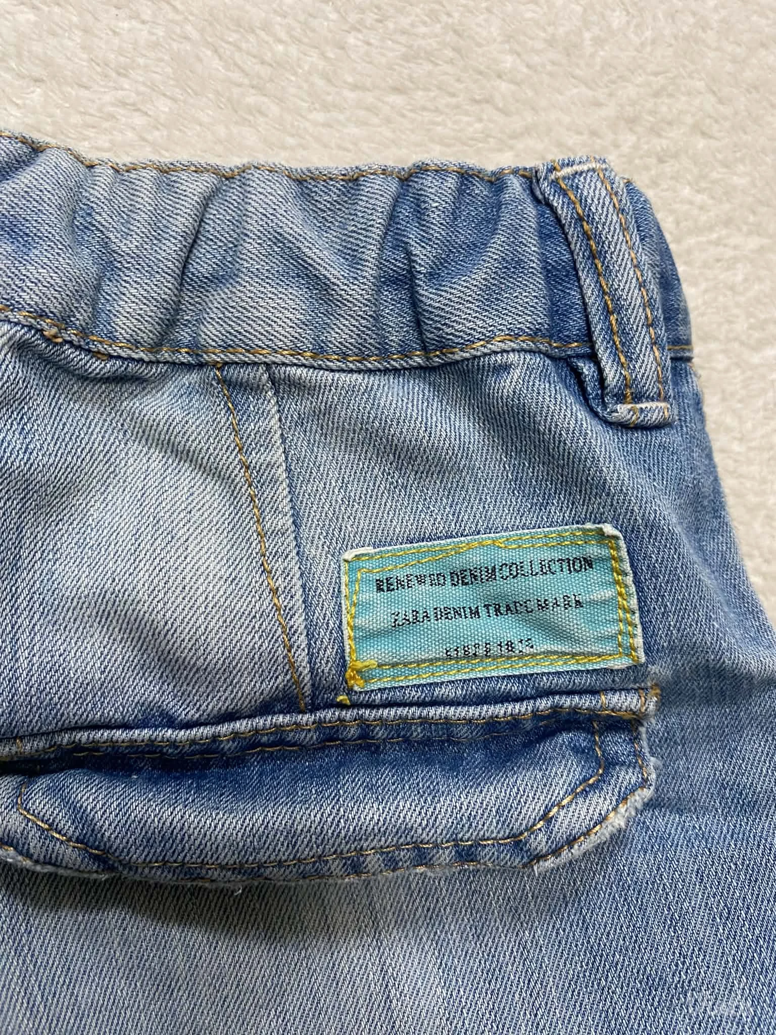 Zara kids 118cm. Dečije farmer kratke pantalone