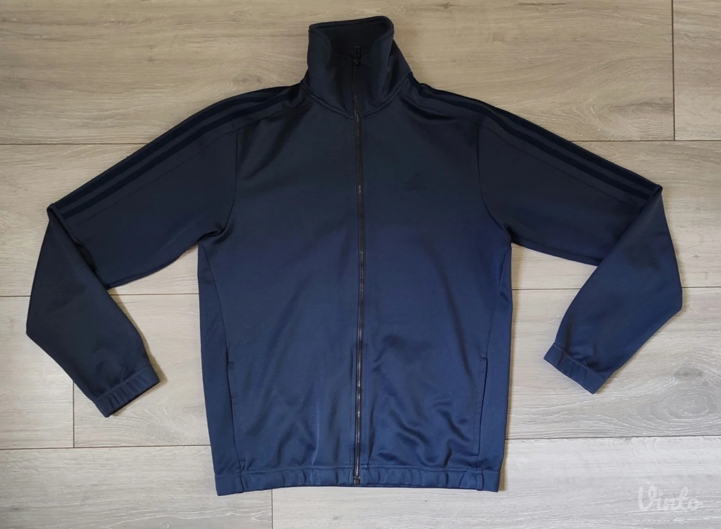 Kao nov ADIDAS na zip - S-M - Tooop!