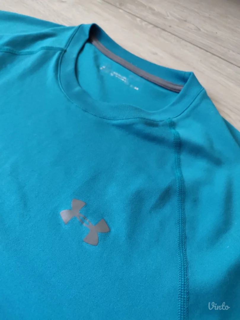 Super UNDER ARMOUR majica - L