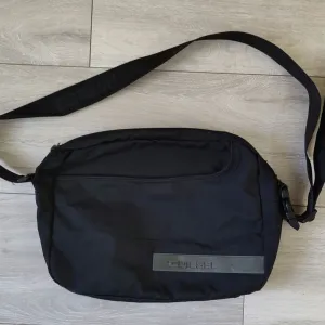 Super original DIESEL mesindzer torba