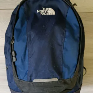 Odlican original THE NORTH FACE Vault ranac
