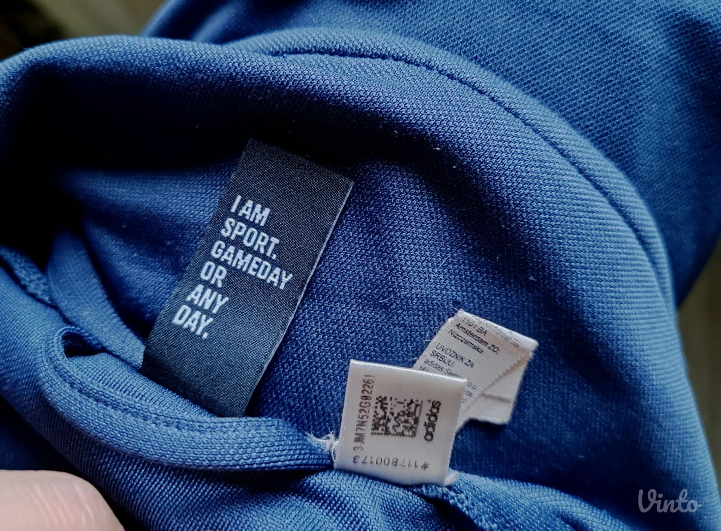 Kao nov ADIDAS na zip - S-M - Tooop!