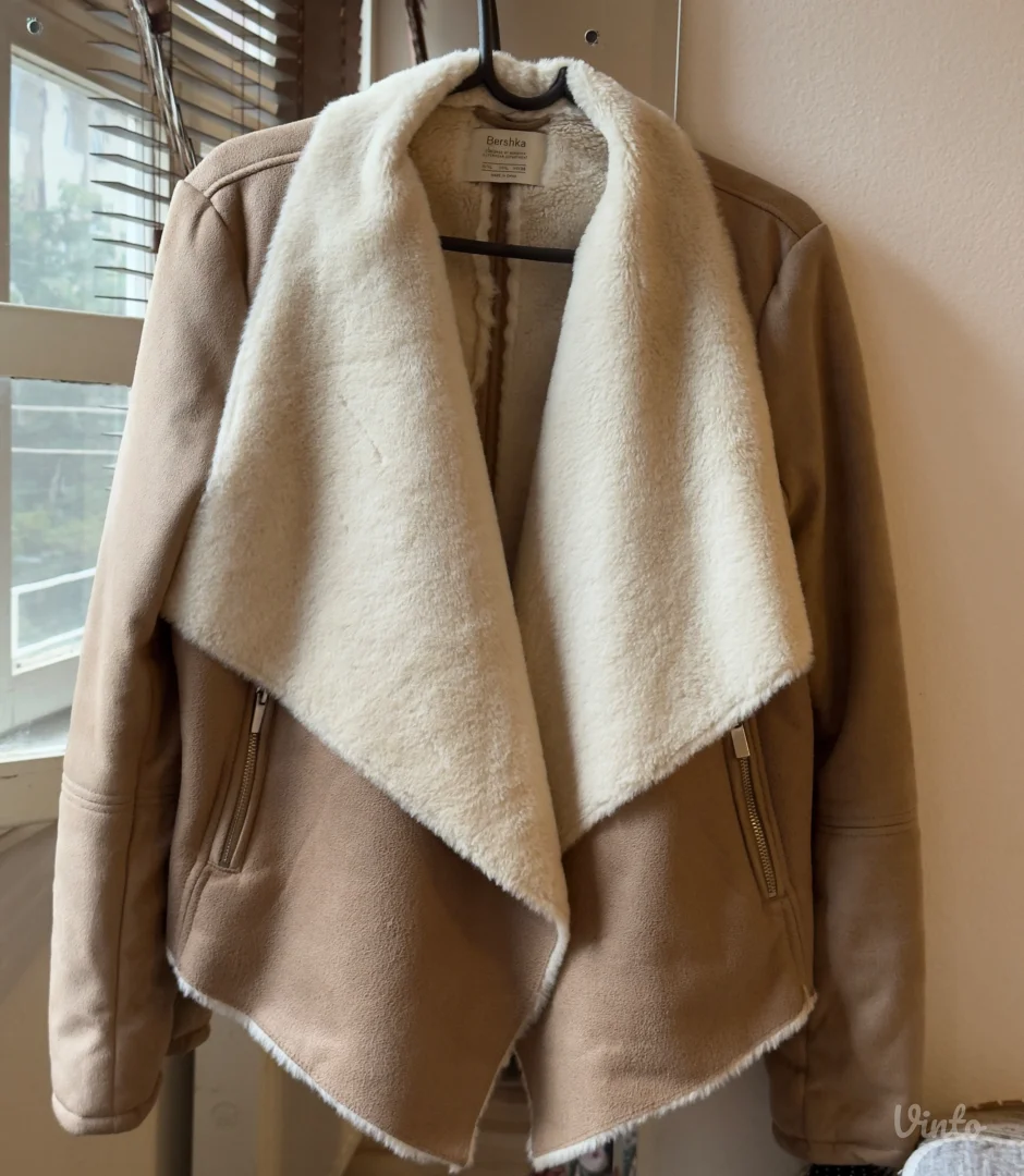 BERSHKA monton jaknica