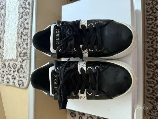 Guess patike 36