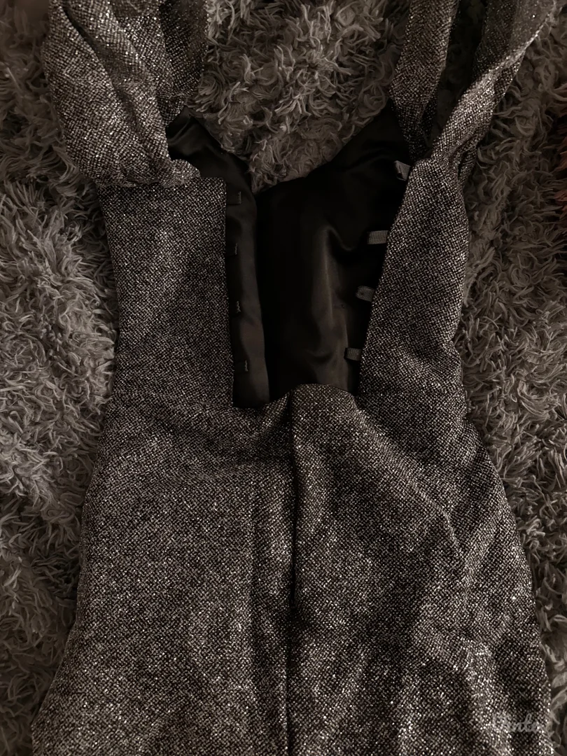 Enigma Dynasty crna haljina sa sivim sljokicama