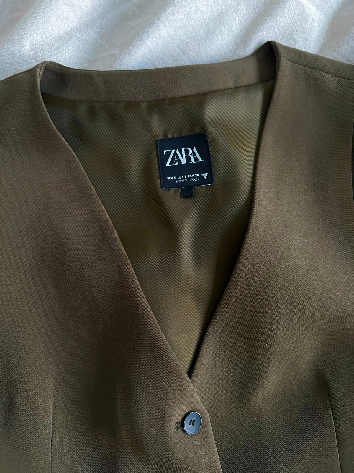 Zara odelo (prsluk i pantalone)