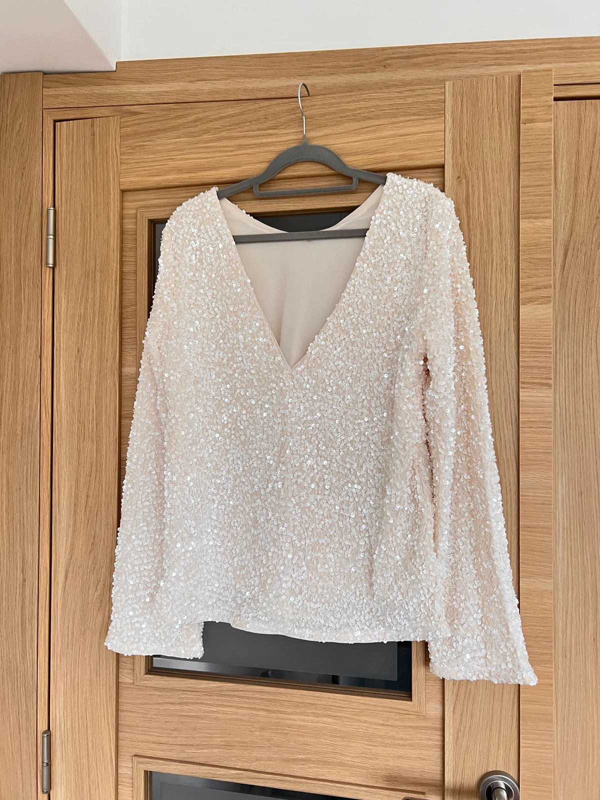 H&M top sa sljokicama S-M