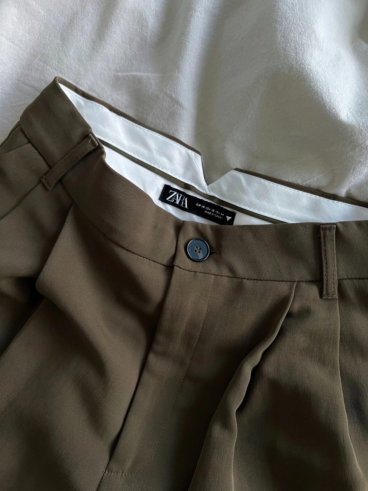 Zara odelo (prsluk i pantalone)