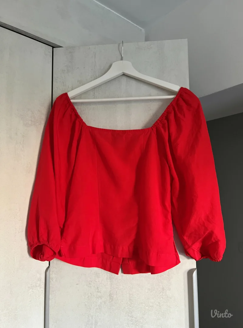 Lindex top sa puf rukavima