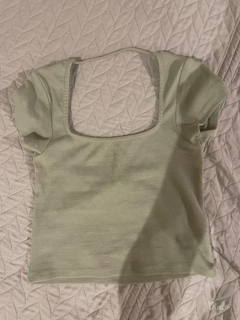 Majica sa otvorenim ledjima