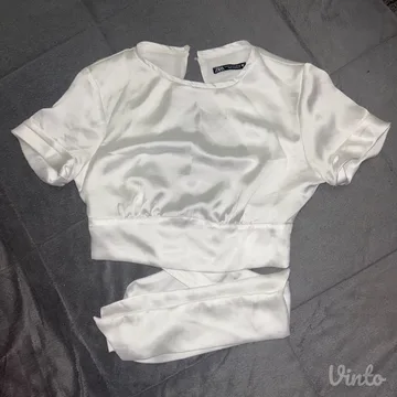 Zara bela majica golih ledja