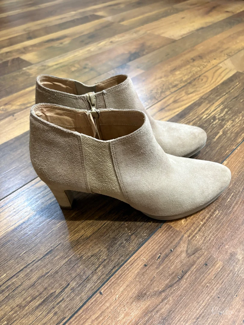 Bež kožne gležnjače