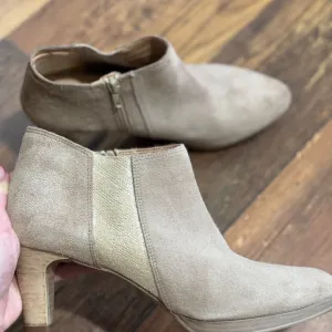 Bež kožne gležnjače