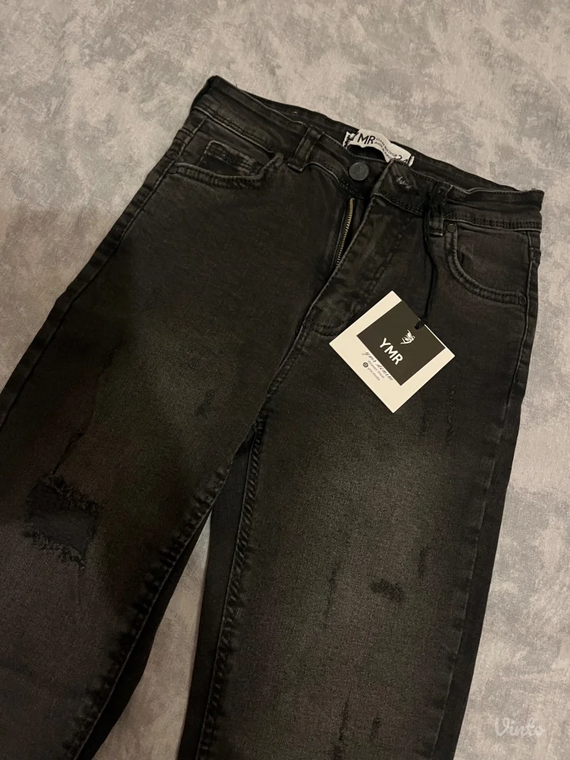 Uske crne farmerke br. 34