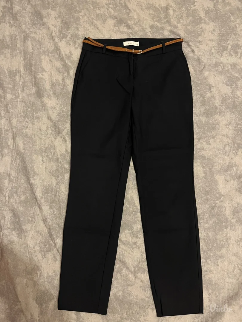 Reserved teget pantalone br. 36
