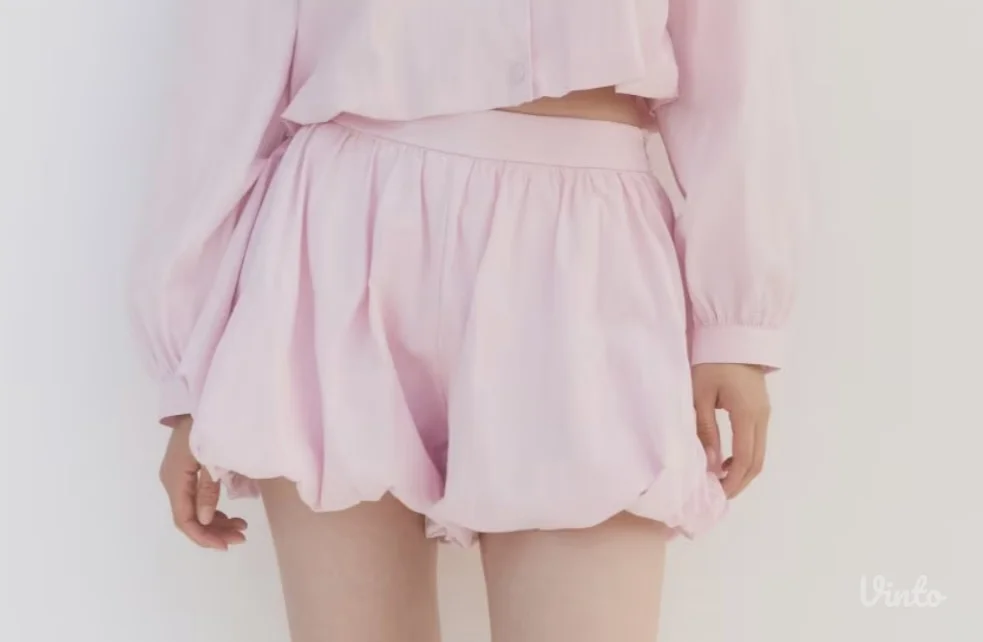 Reserved suknja/šorc S veličina sa etiketom