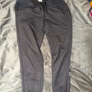 Adidas ženska trenerka