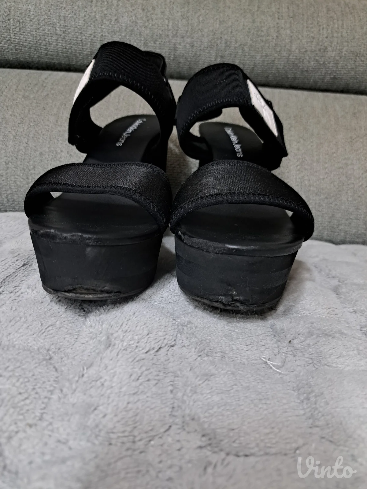 Calvin Klein sandale sa platformom br.38