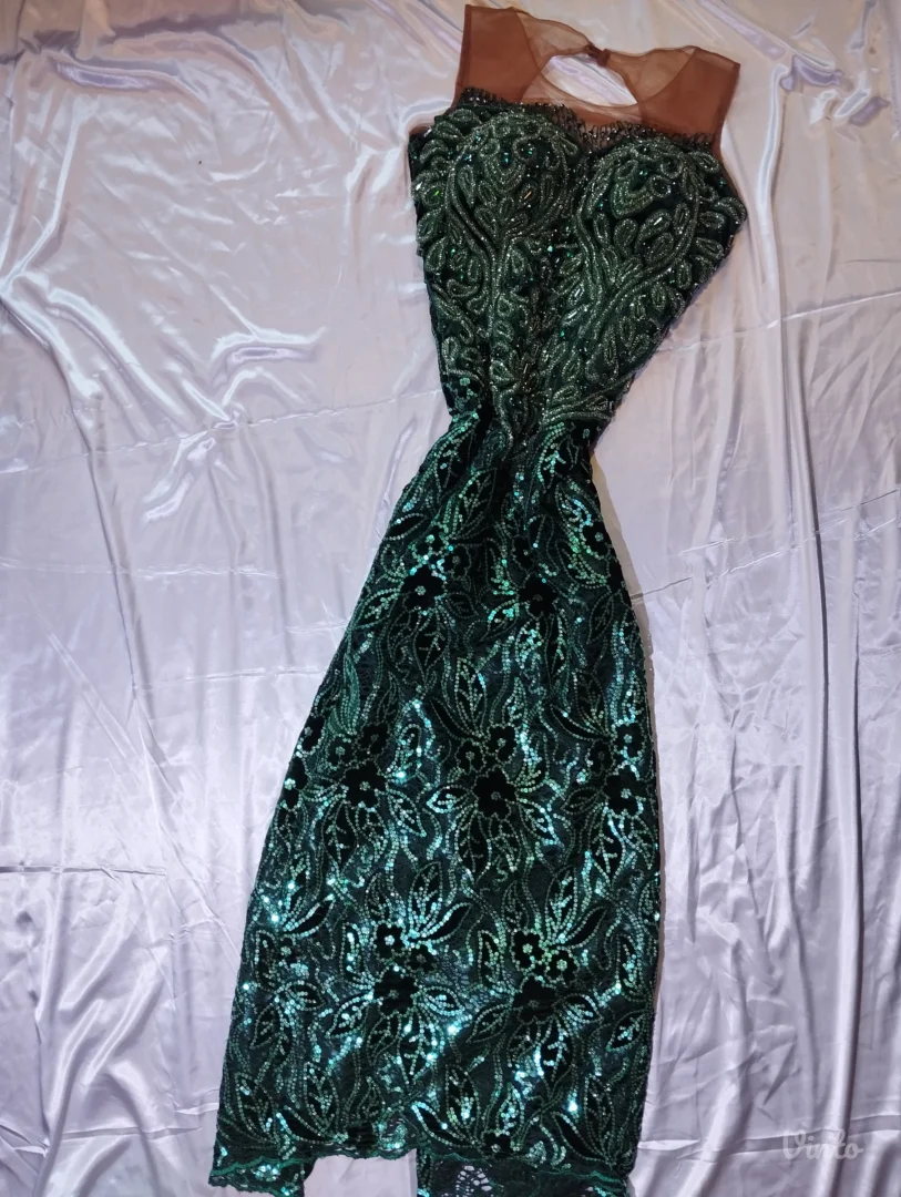 SVEČANA ZELENA HALJINA