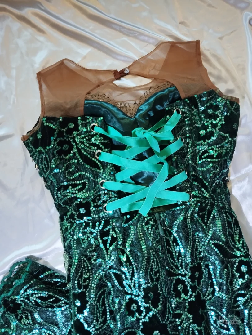 SVEČANA ZELENA HALJINA