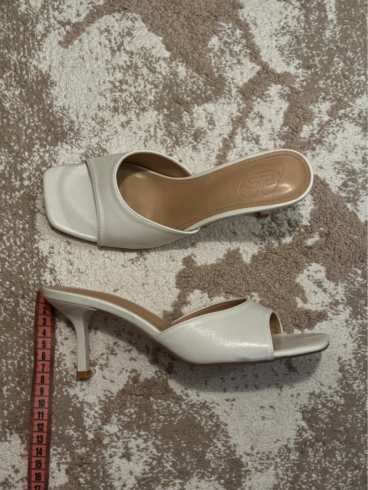 Viralne štikle bele 38/39 - 8 cm