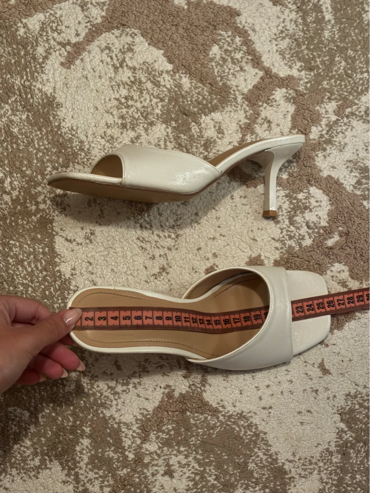 Viralne štikle bele 38/39 - 8 cm