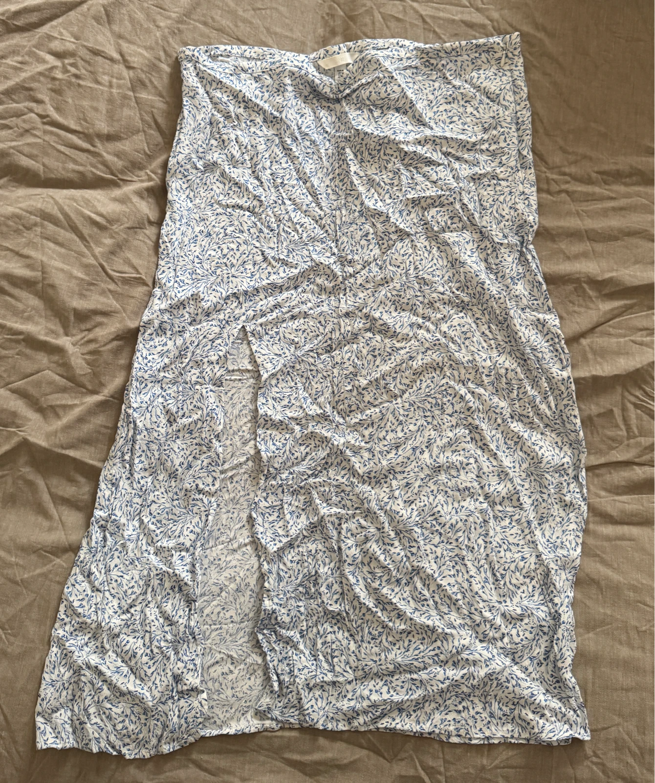 H&M suknja u veličini 46