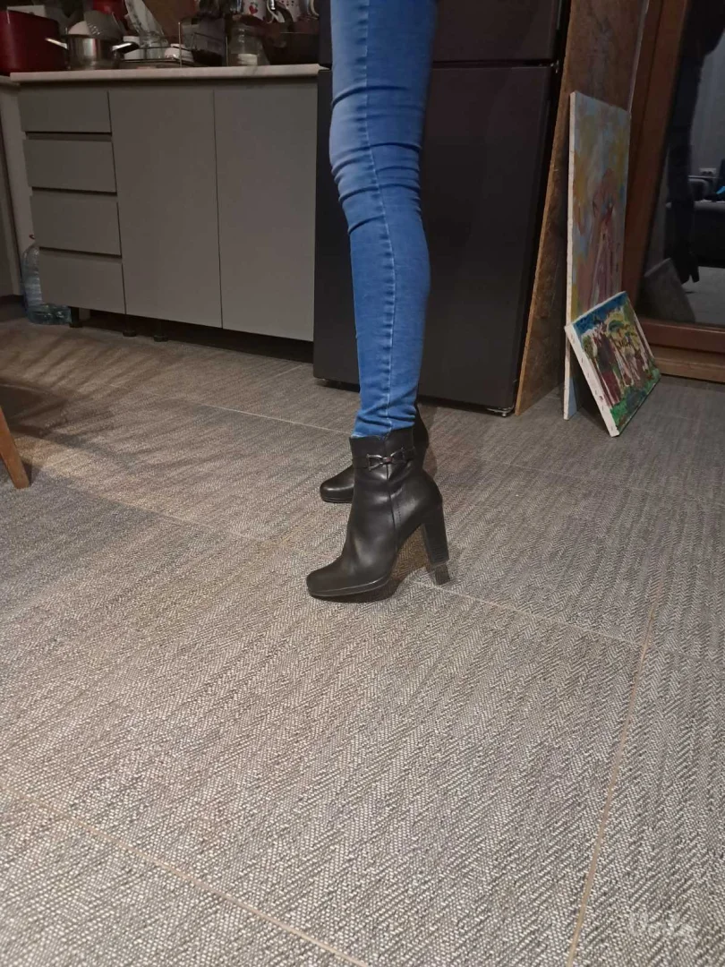 Kožne poluduboke čizme