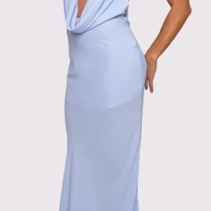 Svetlo plava haljina