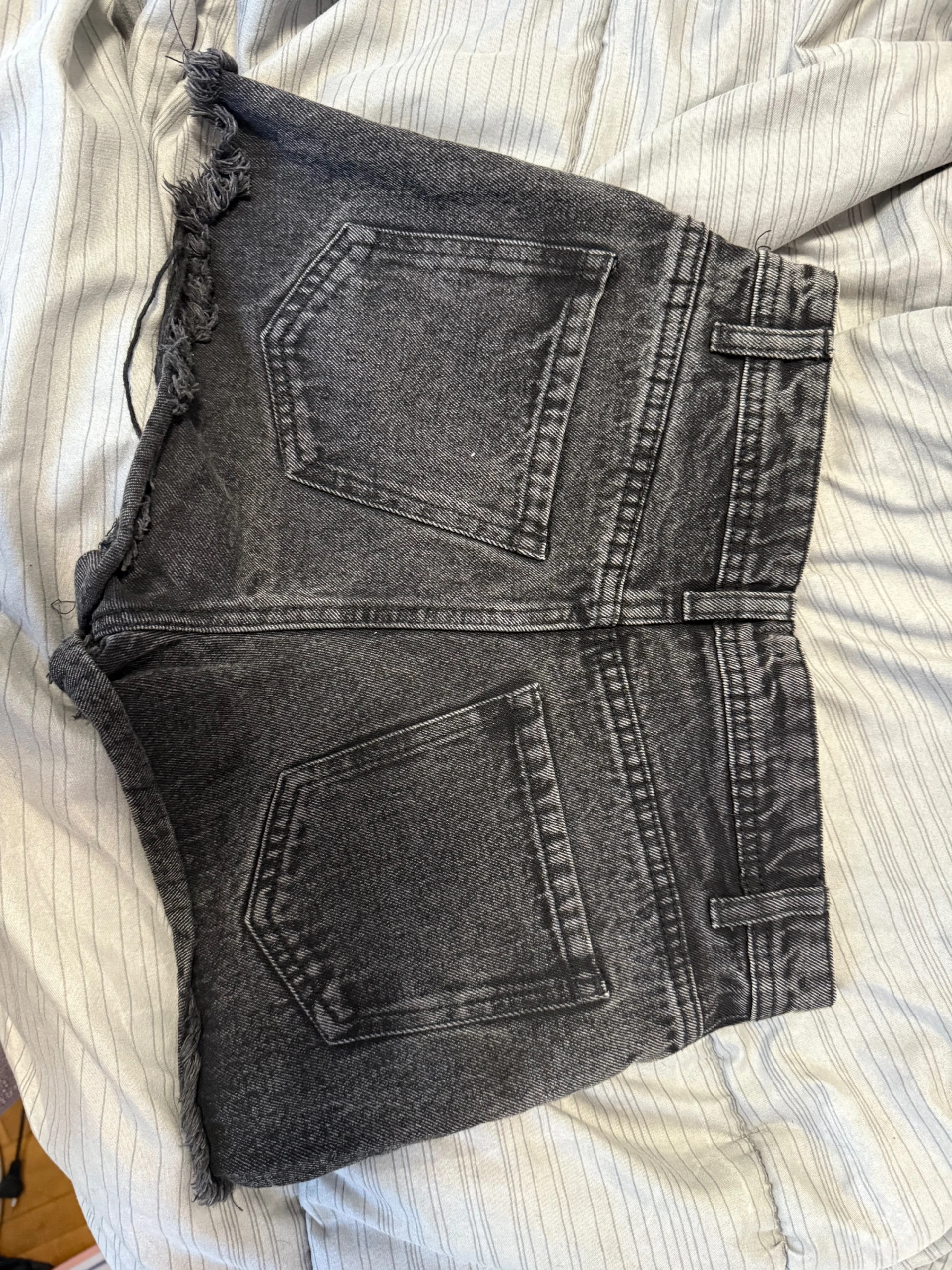Crni denim sorc, cropp