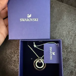 Swarovski HOLLOW ogrlica