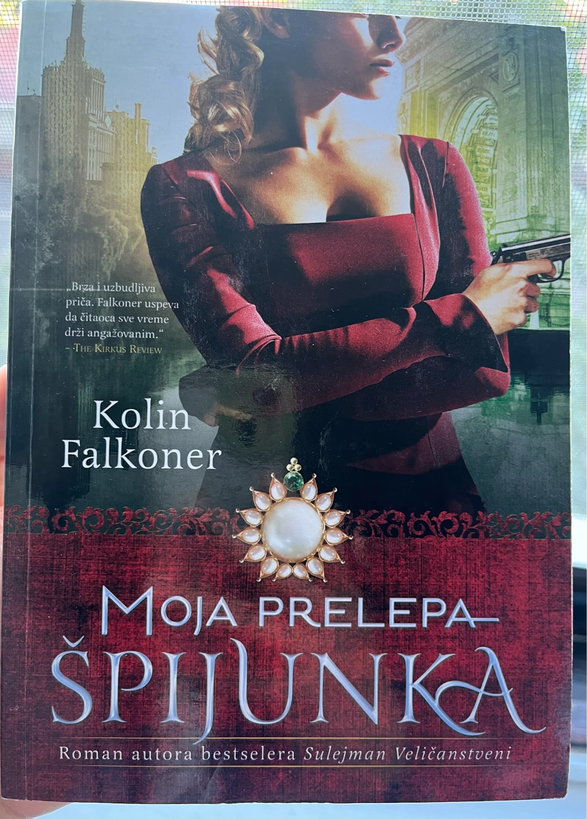 Moja prelepa špijunka